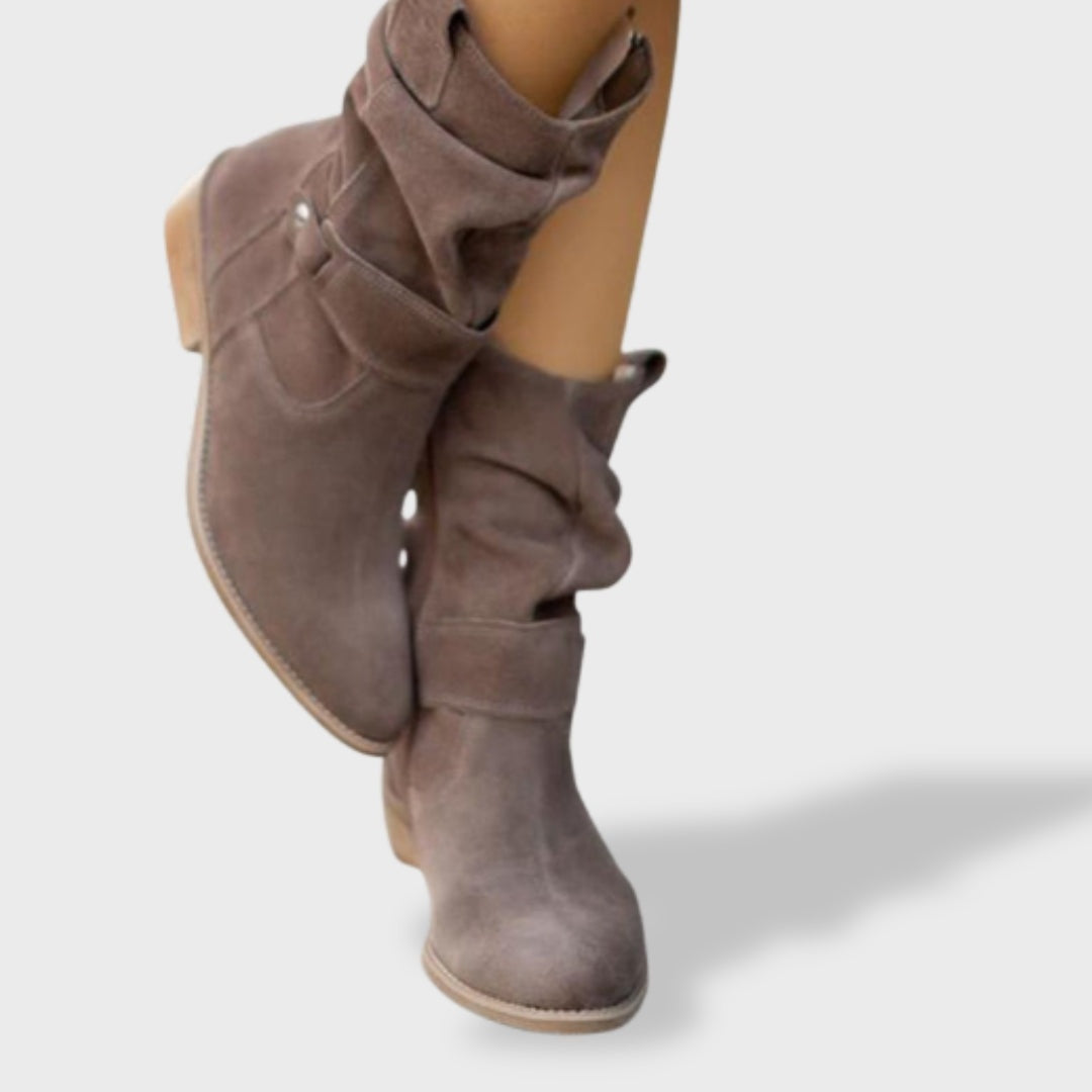Alma | Botas Camperas de Ante Mujer Caña Media Hebilla