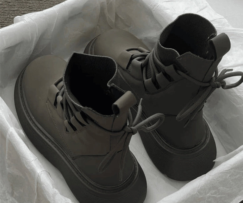 Amaia | Botas Militares Plataforma Mujer con Cordones y Hebillas