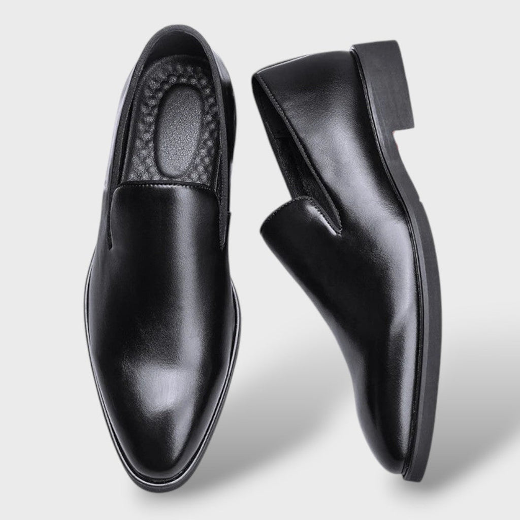 Arturo | Mocasines Negros de Cuero Hombre Puntera Afilada