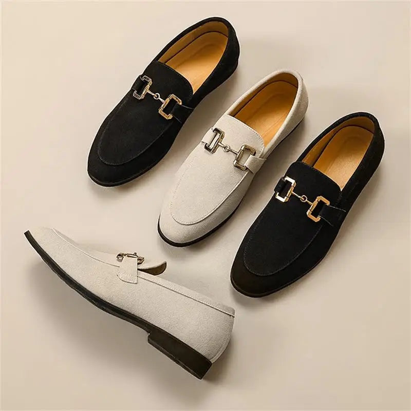 Lucas | Mocasines de Ante con Hebilla Dorada Hombre Casual